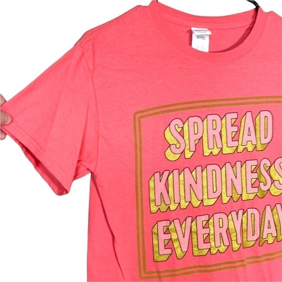 Gildan Coral Pink Gold Glitter Spread Kindness Everyday Graphic T-Shirt Size S - Picture 5 of 15